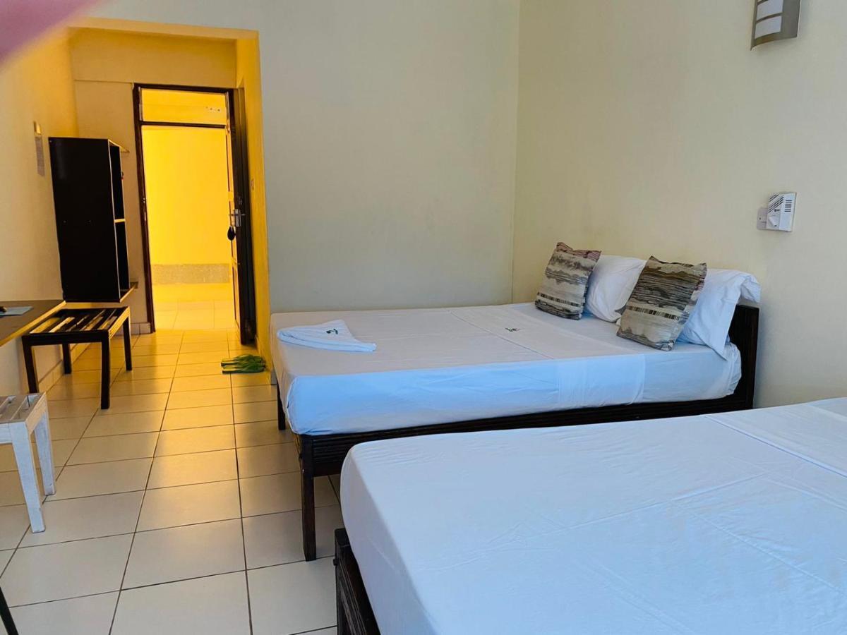 Merry Villa Hotel & Apartments Mombassa Buitenkant foto